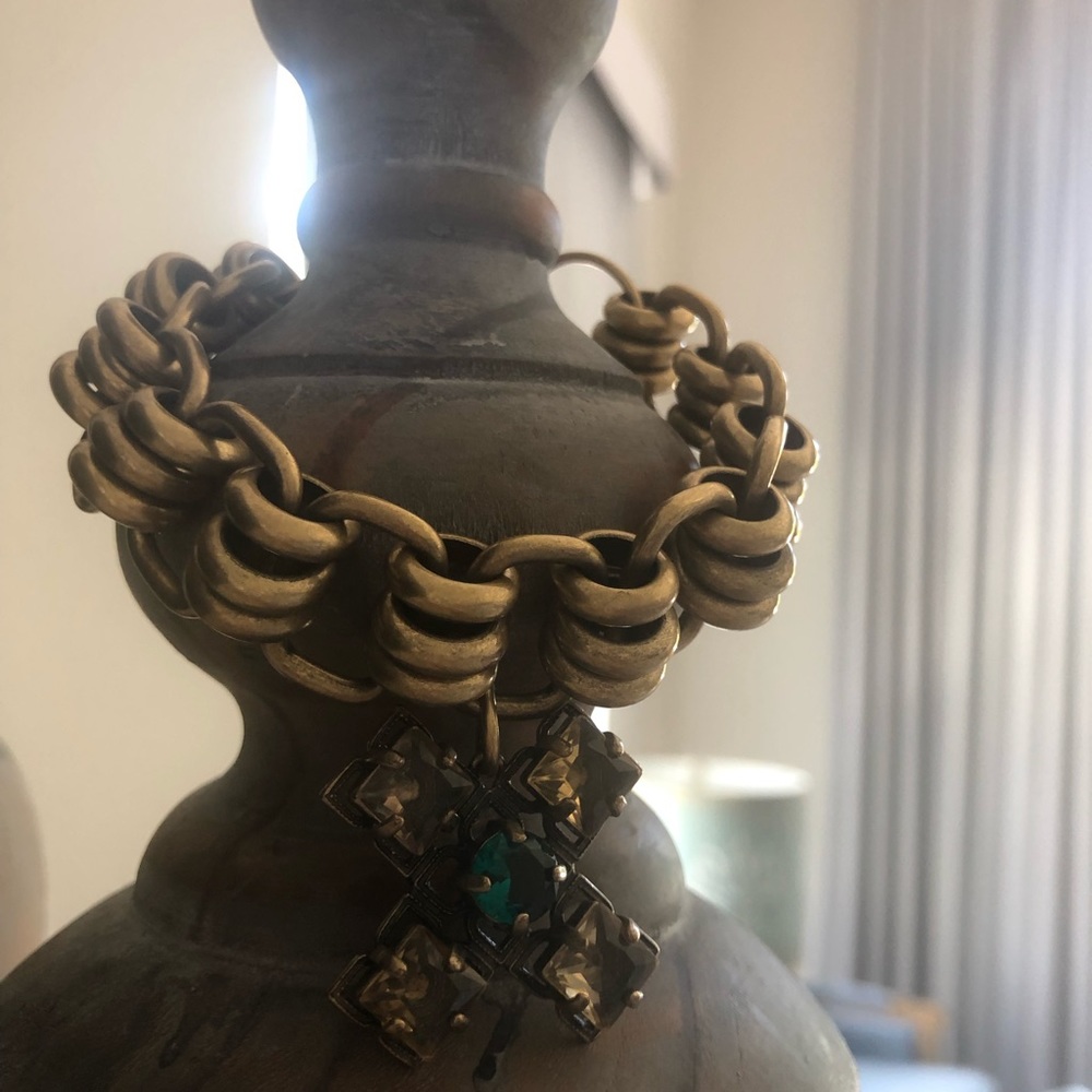 Super COOL Tory Burch Gold Bracelet with Charm